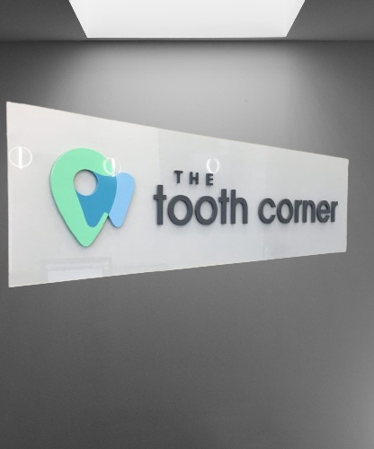 bikin name company indoor di singrajaj